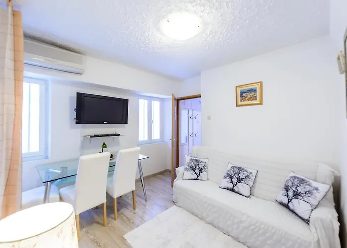 Antonio Apartment